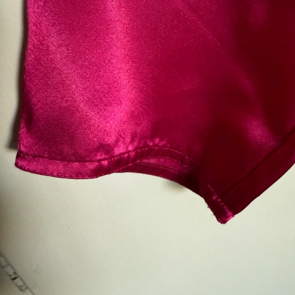 Vintage Victoria's Secret Gold Label Burgundy Satin Nightshirt Size Medium - Picture 5 of 9